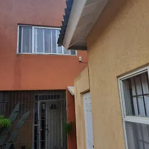 Apartment Oasis Realm, Kingston