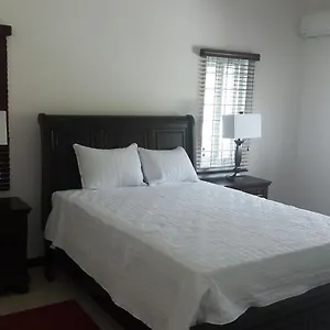 Apartment Luke De Chateau, Kingston